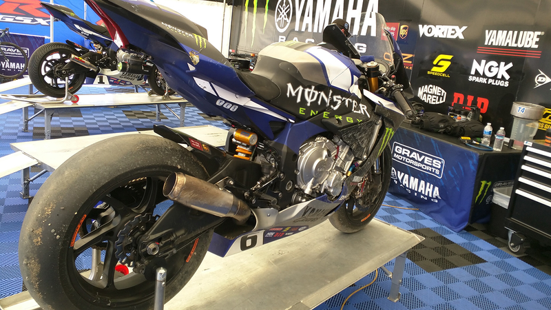 Illustration for article titled In The Chaos Of Racing, Yamaha's MotoAmerica Crew Brings Calm Perfection